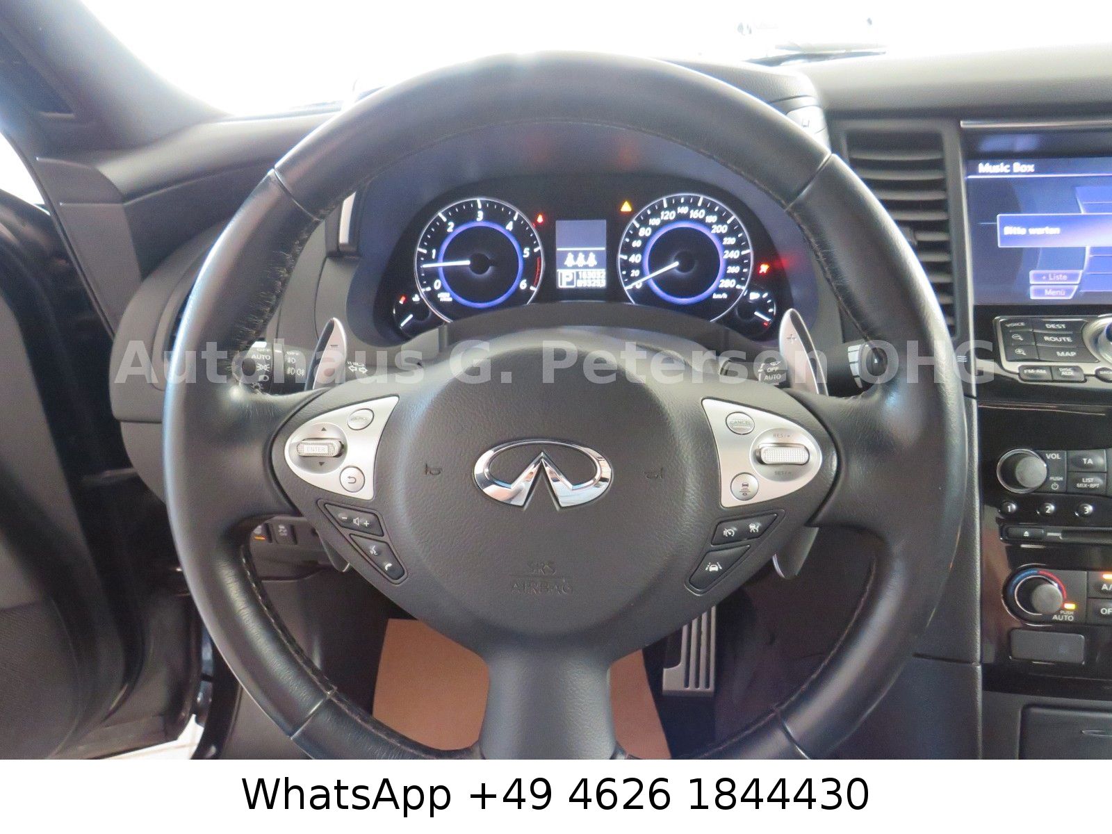 Fahrzeugabbildung Infiniti FX FX30d/*Leder*Xenon*Sitzbelü*Spurhalte*LM 21*