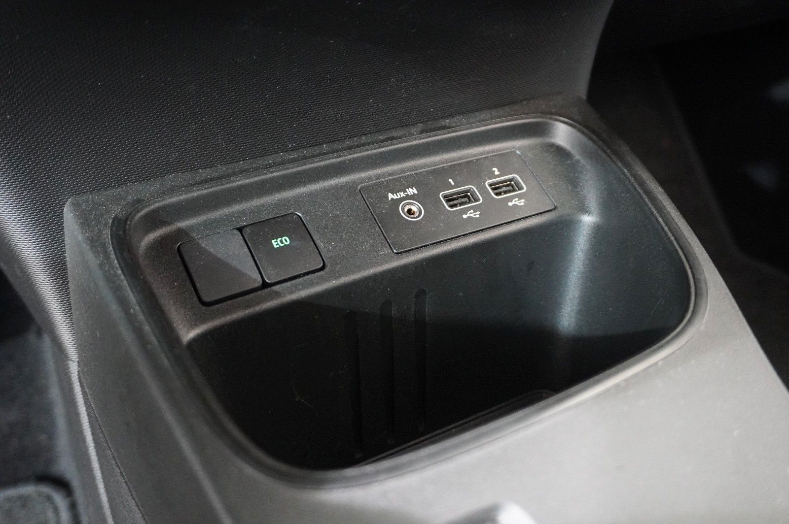 Fahrzeugabbildung Renault Twingo Equilibre Electric 22KWH NAVI/LED/DAB+