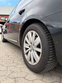 Volkswagen Passat - 5