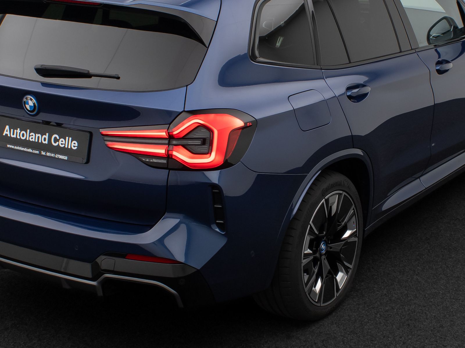 Fahrzeugabbildung BMW iX3 Impressive M Sport Panoram Laser 360°HUD H/K