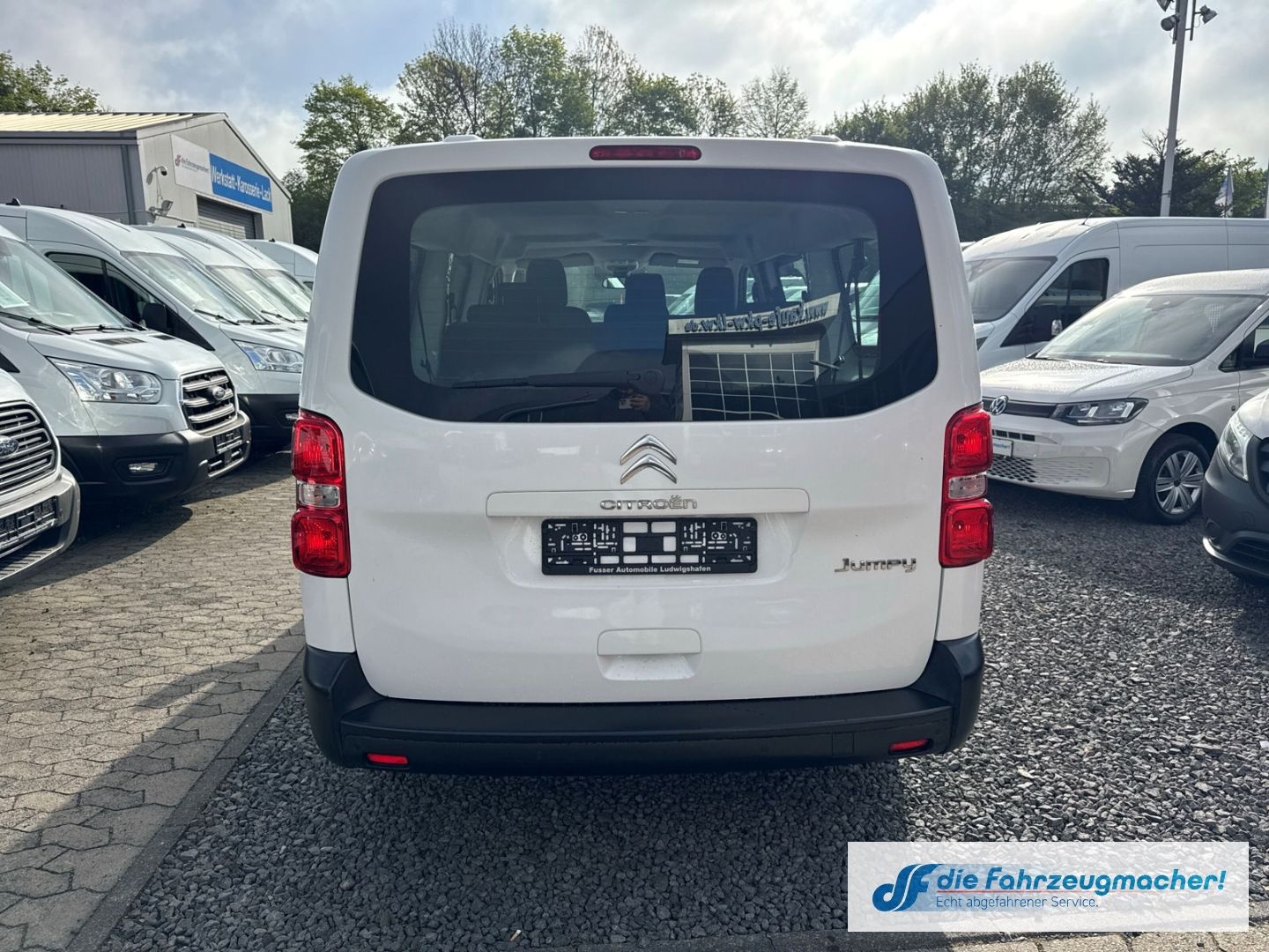 Fahrzeugabbildung Citroën Jumpy Kombi XL Navi Apple CarPlay Android *EXPOR