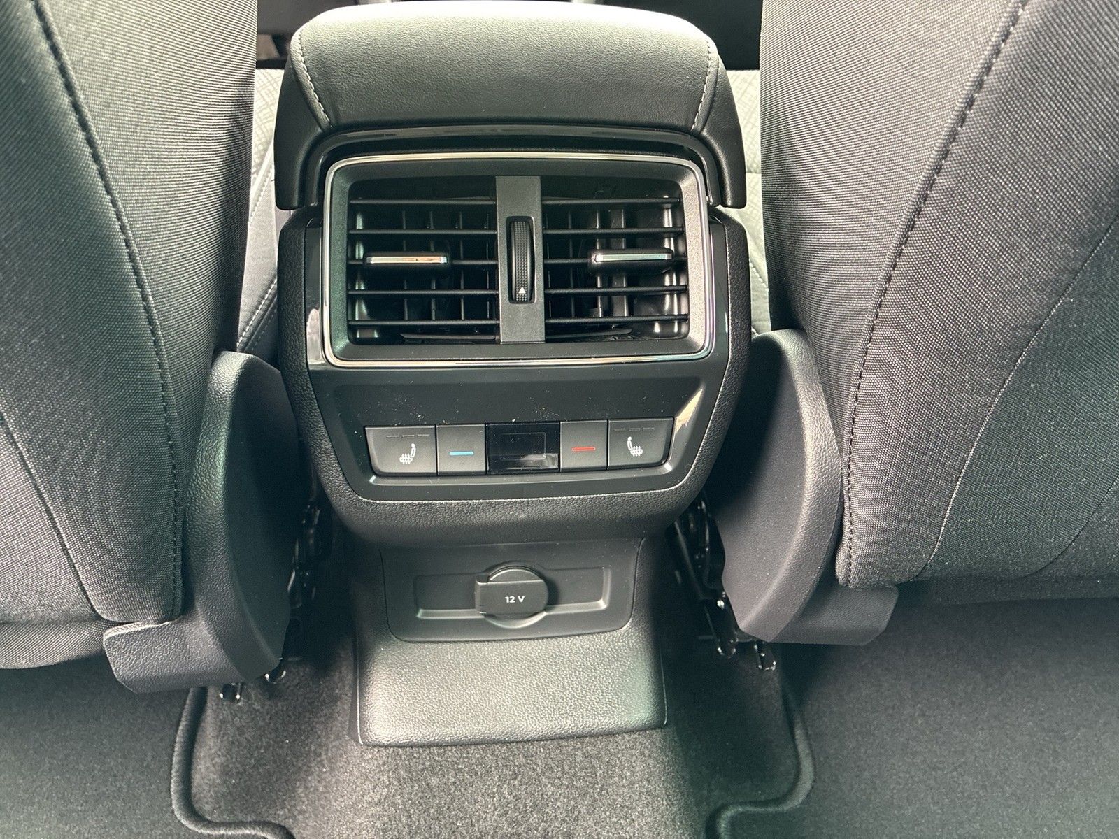 Skoda Karoq - Bild 23
