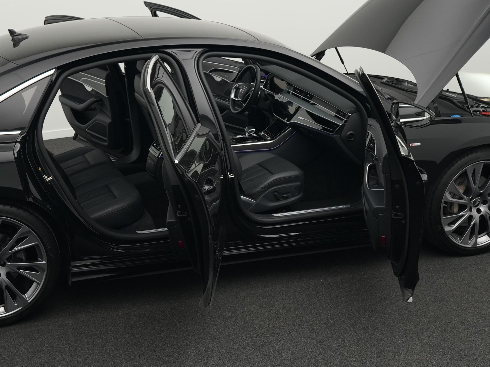 Audi A8 - Bild 33