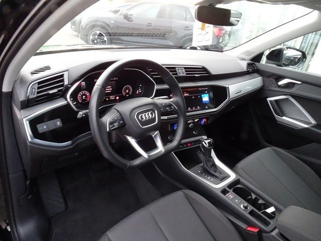 Q3 Sportback 40 TFSI quattro / AHZV