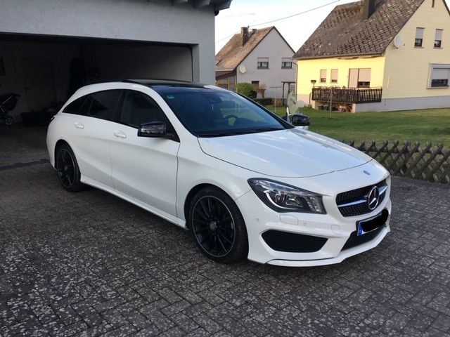 MERCEDES-BENZ CLA 220 Shooting Brake CLA 220 d DCT AMG Lin...
