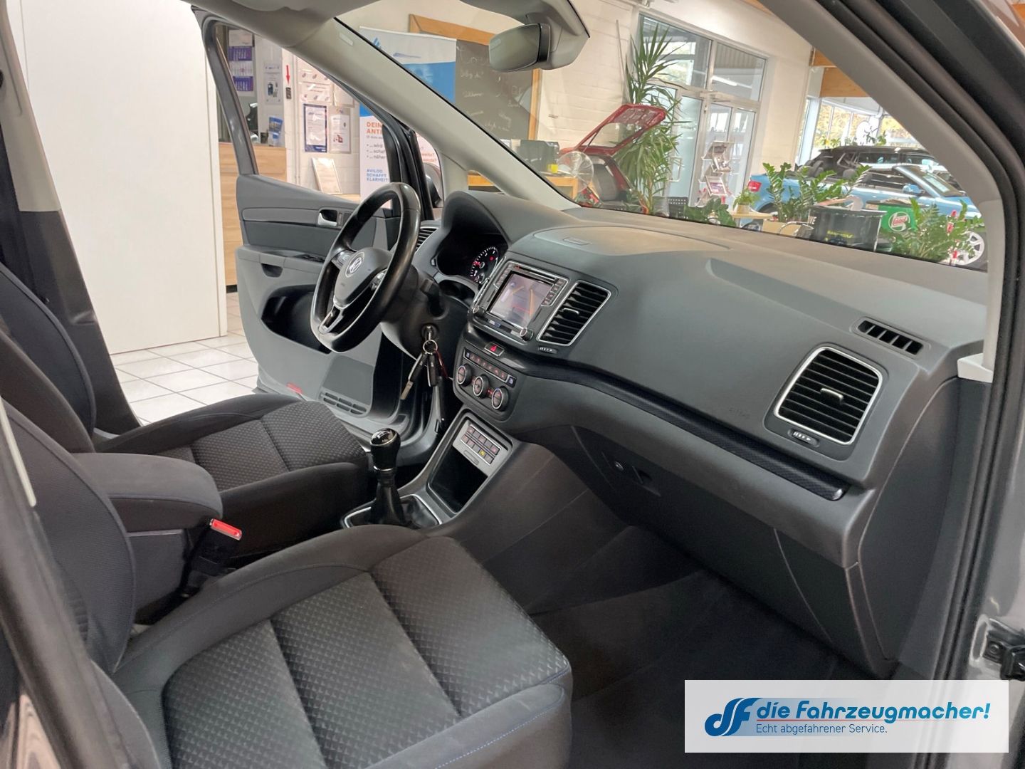 Fahrzeugabbildung Volkswagen Sharan United 2,0TDi 7.Sitzer Navi ACC El. Schie