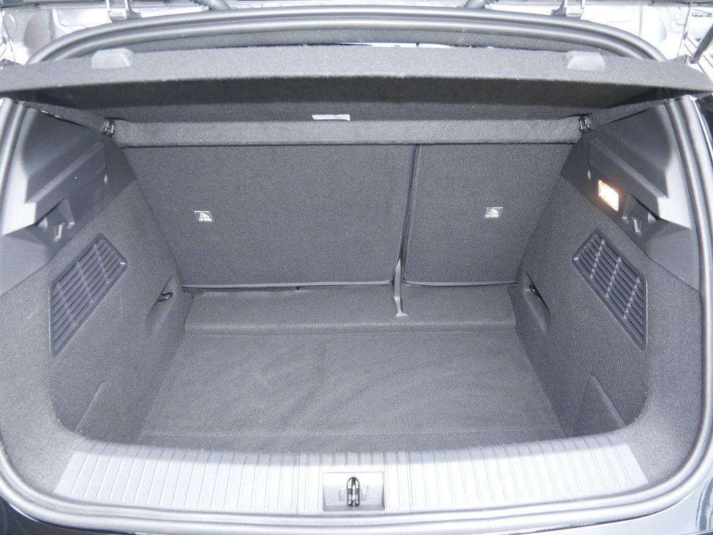 Fahrzeugabbildung Renault Megane E-Tech EV60 220 Iconic