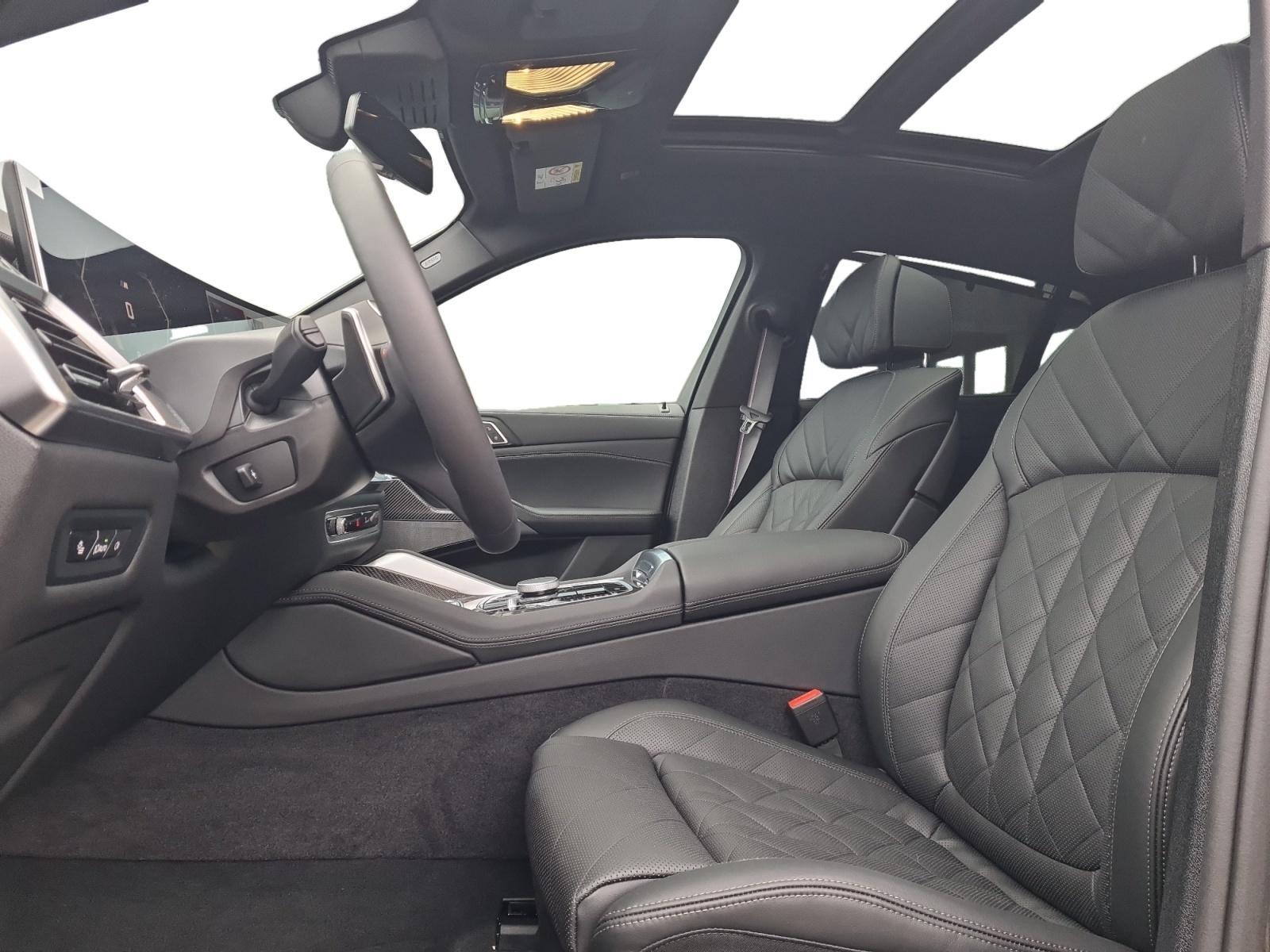 BMW X6 M60i DrivAssPro+Innovation+Wärme+Pano+Komfort