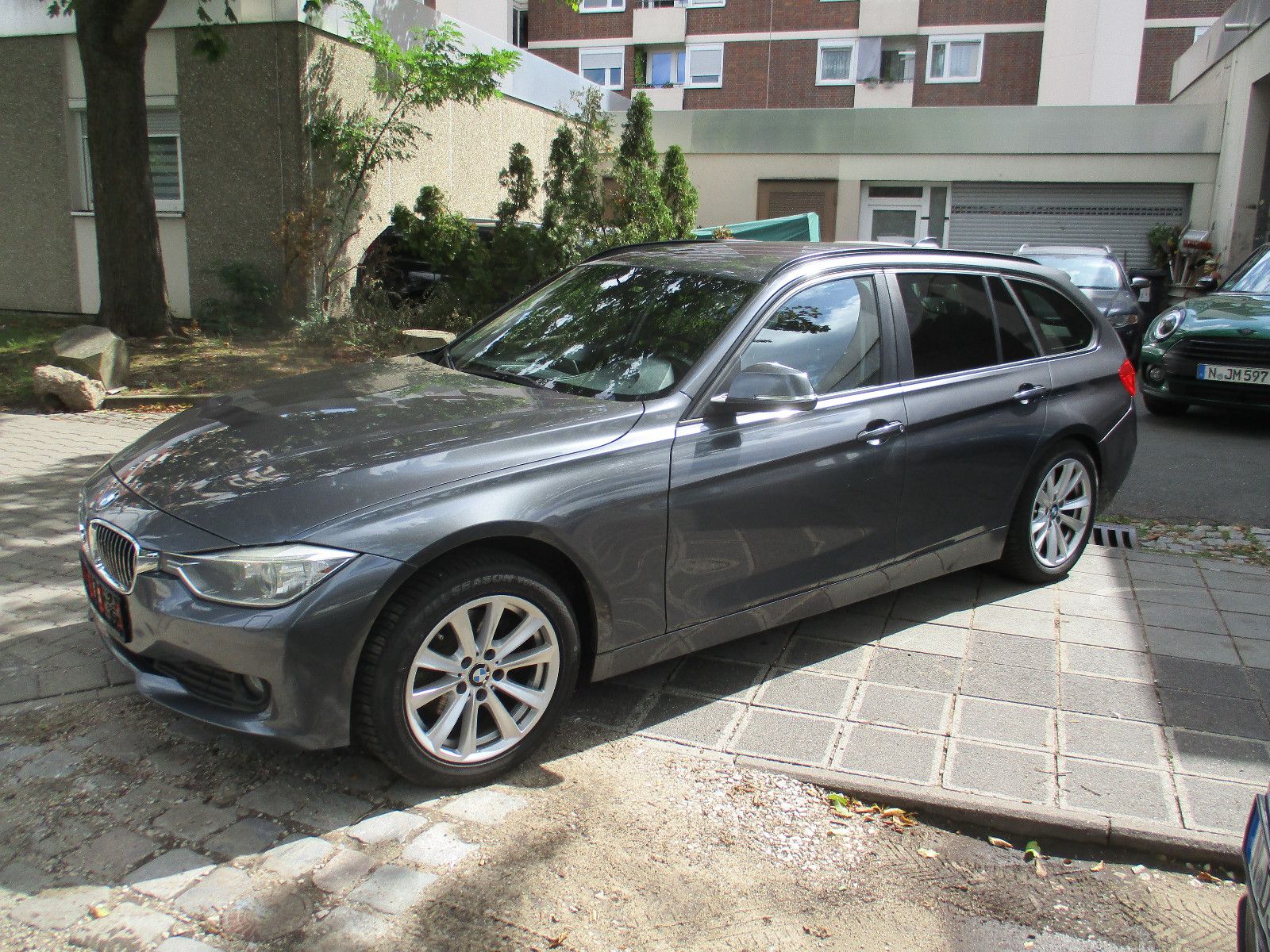 BMW 320 - 1