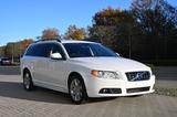Volvo V70 T5 Summum *RHD* - scheckheftgepflegte Volvo V70