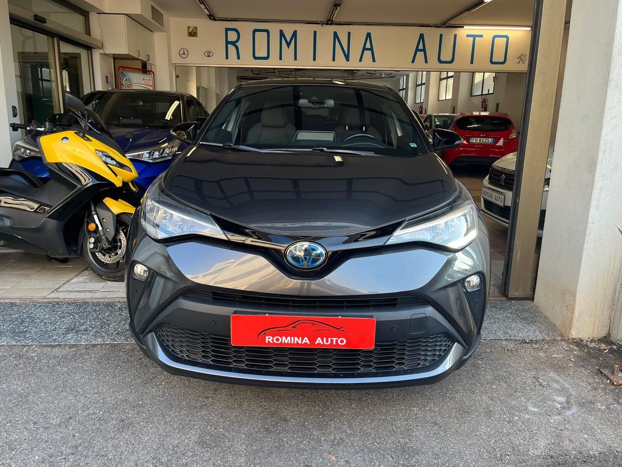 Toyota C-HR 2.0 Hybrid E-CVT Trend