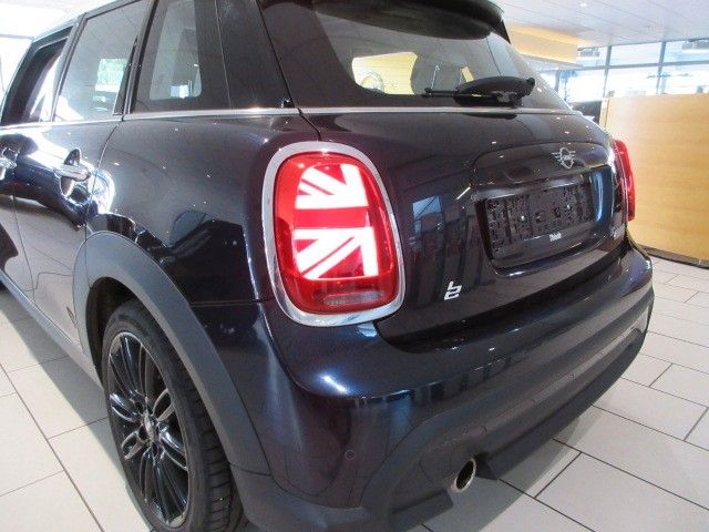 Fahrzeugabbildung MINI Mini Cooper Classic Trim LED/NAVI/SHZ/PANO/LEDER