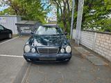 Mercedes-Benz Mercedes Benz W210 E220d Automatik - Mercedes-Benz 210d mit Diesel-Antrieb