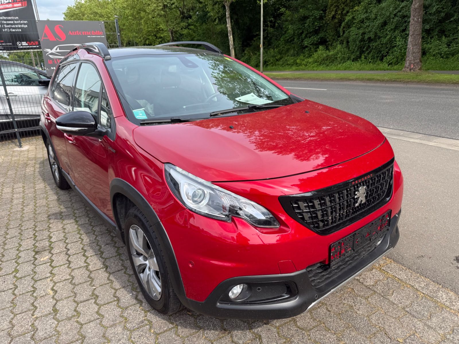 PEUGEOT 2008