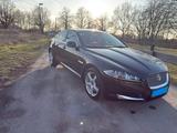Jaguar XF 3.0 V6 Diesel - Jaguar: V6