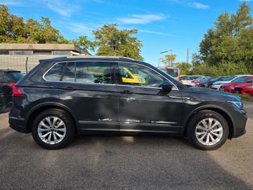 Volkswagen Tiguan - 7