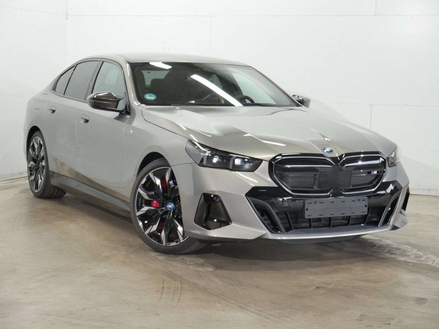 Fahrzeugabbildung BMW i5 M60 xDrive M Sportpaket pro, Sitzbelüftung vo