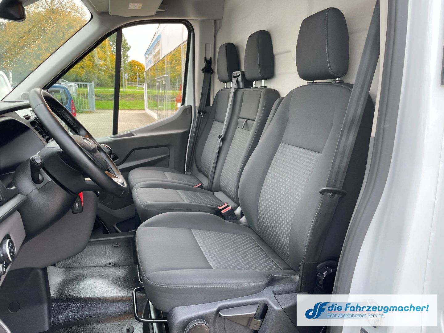 Fahrzeugabbildung Ford Transit Kasten 350 L2 Trend Klimaautom DAB Totwi