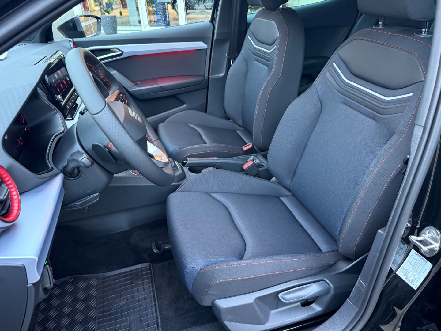 SEAT Ibiza FR Digitales Cockpit LED ACC CarPLay Fahre - Image 11