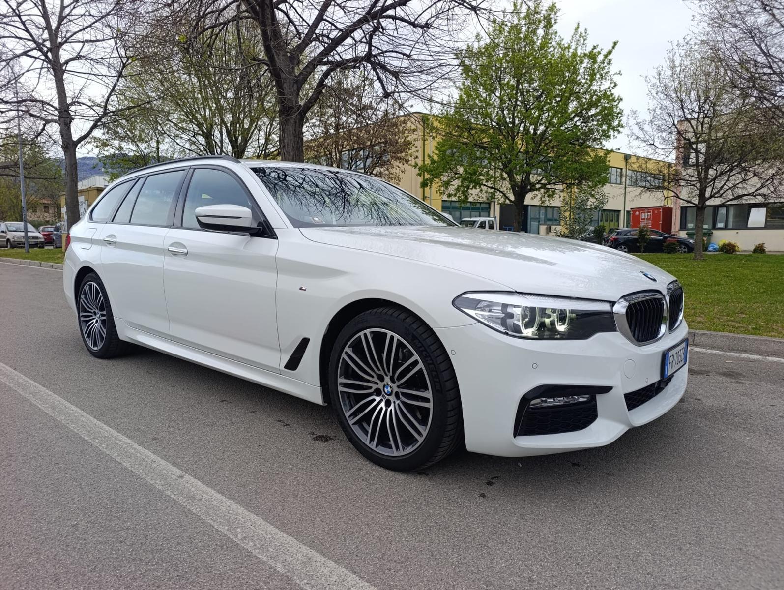 BMW 520d xDrive Touring MSPORT
