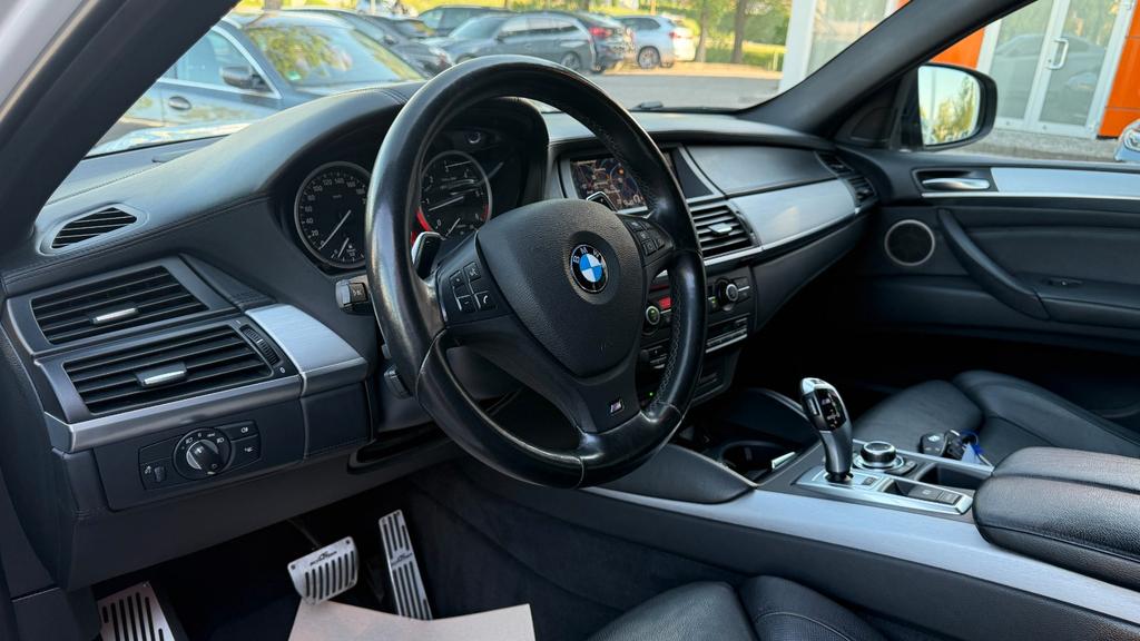 BMW X6 M50