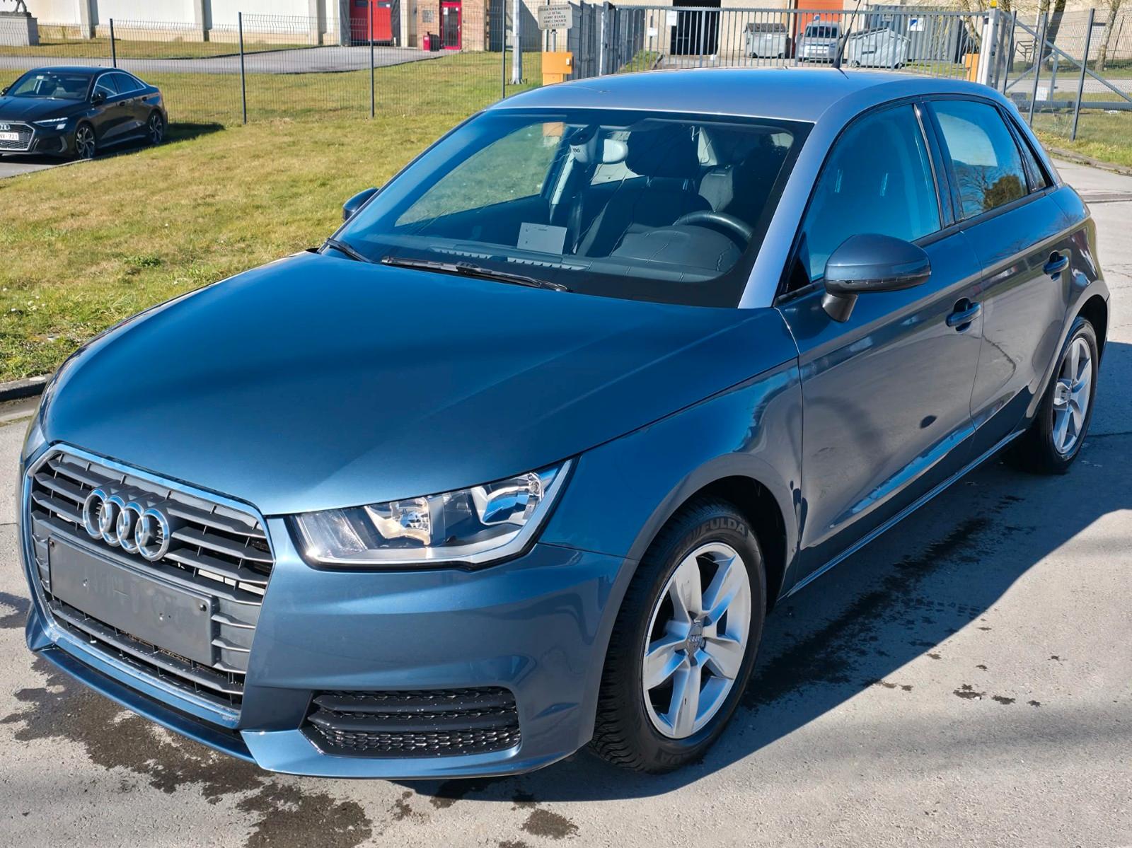 Audi A1 1.0 TFSI S tronic *