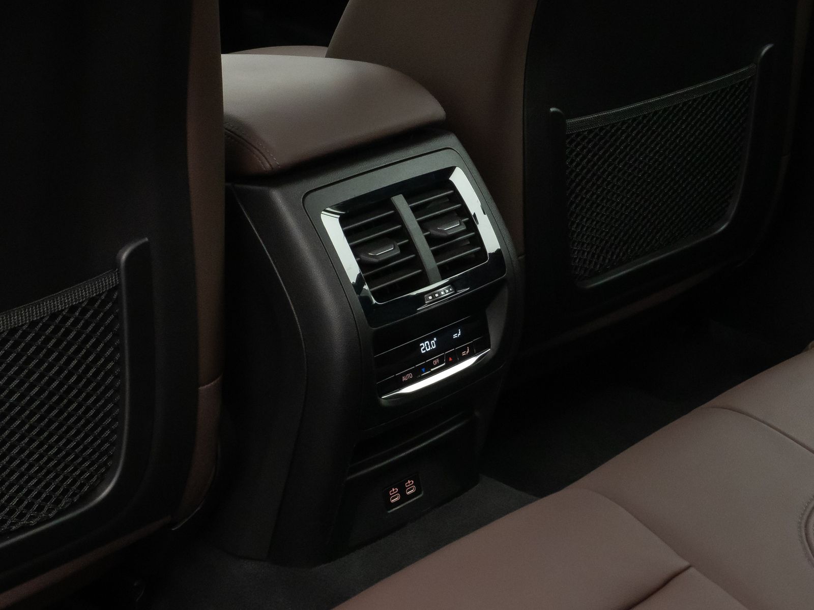 Fahrzeugabbildung BMW X3 xD30e Kamera HUD DAB AHK Sport Komfort Leder