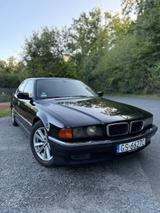 BMW 735i Auto 735i - schwarze BMW 735