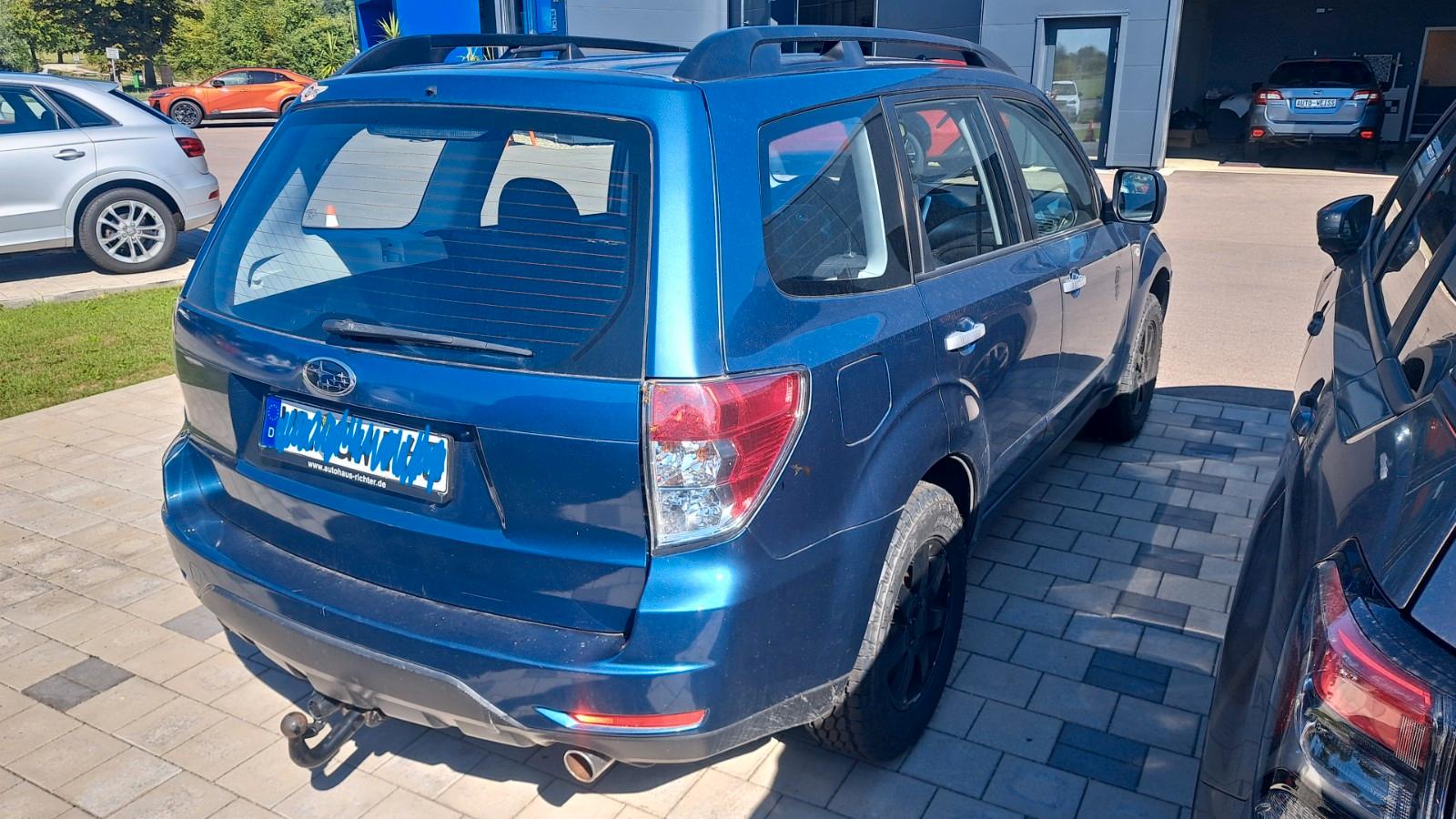 Subaru Forester Active,AHK,AT-Reifen,1 Zyl. ohne Kompr.