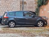 Renault Scenic BOSE dCi 150 FAP Automatik ALLES ERNEUERT - Renault Scenic: Dci 150