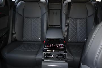 صورة مصغرة 42 لـ 2026 AUDI S8