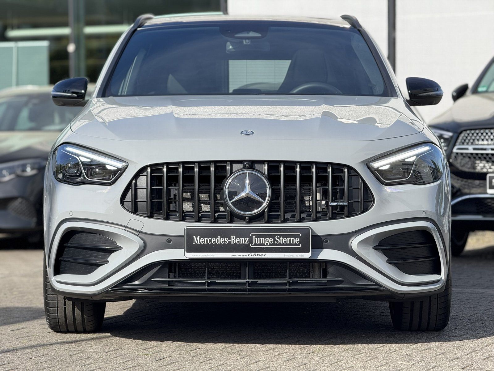 Fahrzeugabbildung Mercedes-Benz AMG GLA 35 4M PERFORMANCE-SITZE PANO AHK 360°