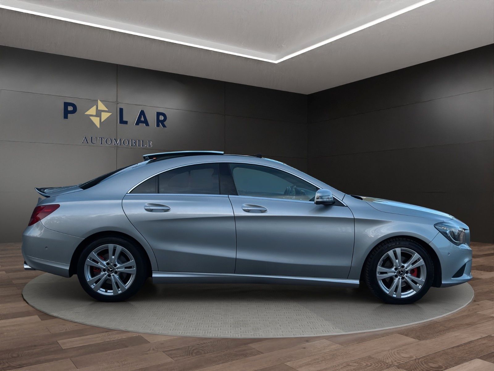 Fahrzeugabbildung Mercedes-Benz CLA 180 *Pano*Automatik*Bi-Xen*Navi*Sitzheizung