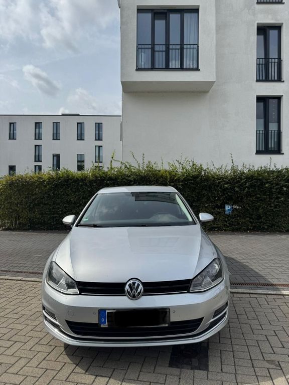 Image of Volkswagen Golf