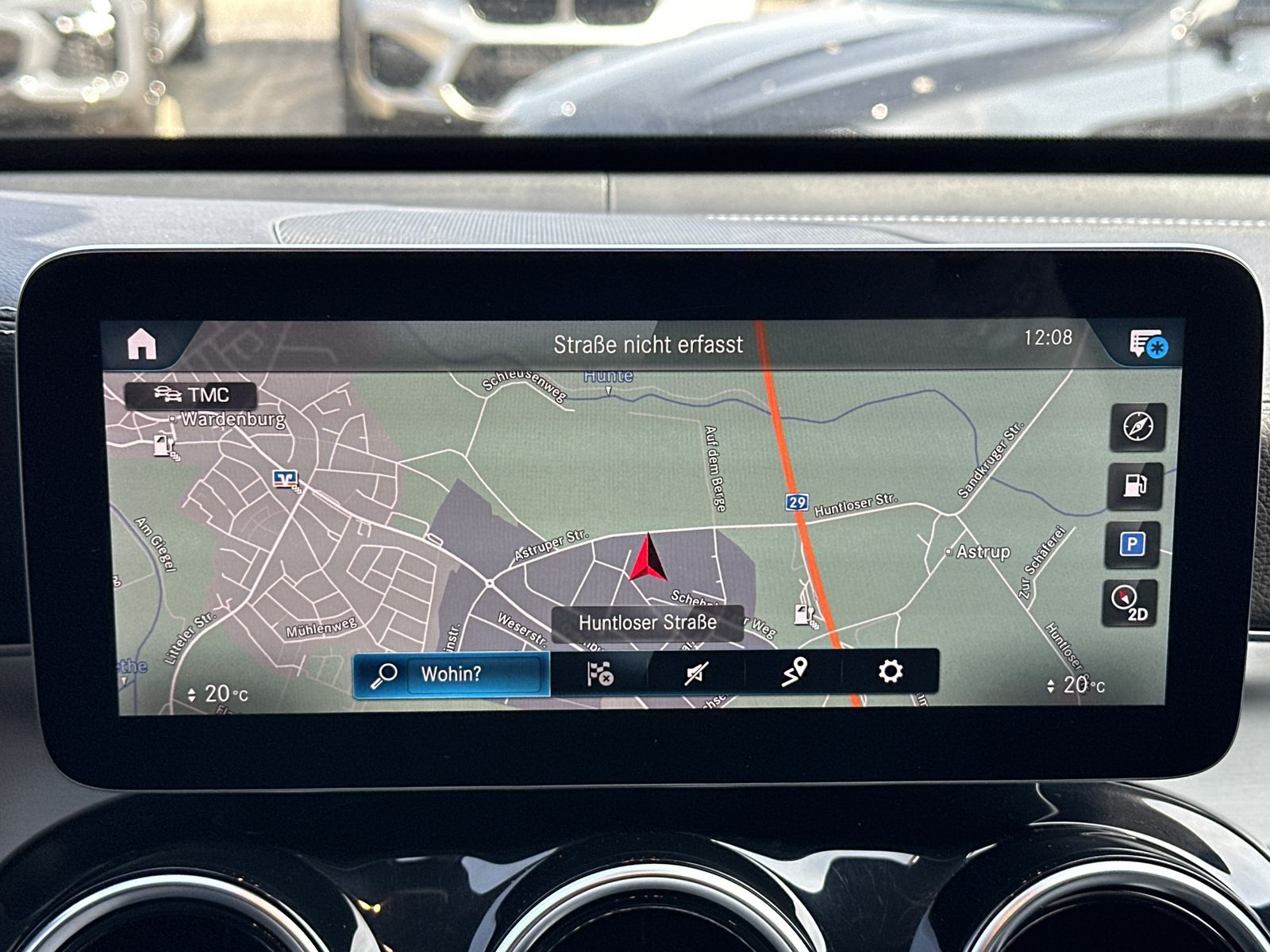 Fahrzeugabbildung Mercedes-Benz GLC 300e 4Matic AMG-Line NAV+LED+CARPLAY+KAMERA