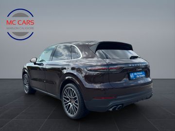 Porsche Cayenne - 2