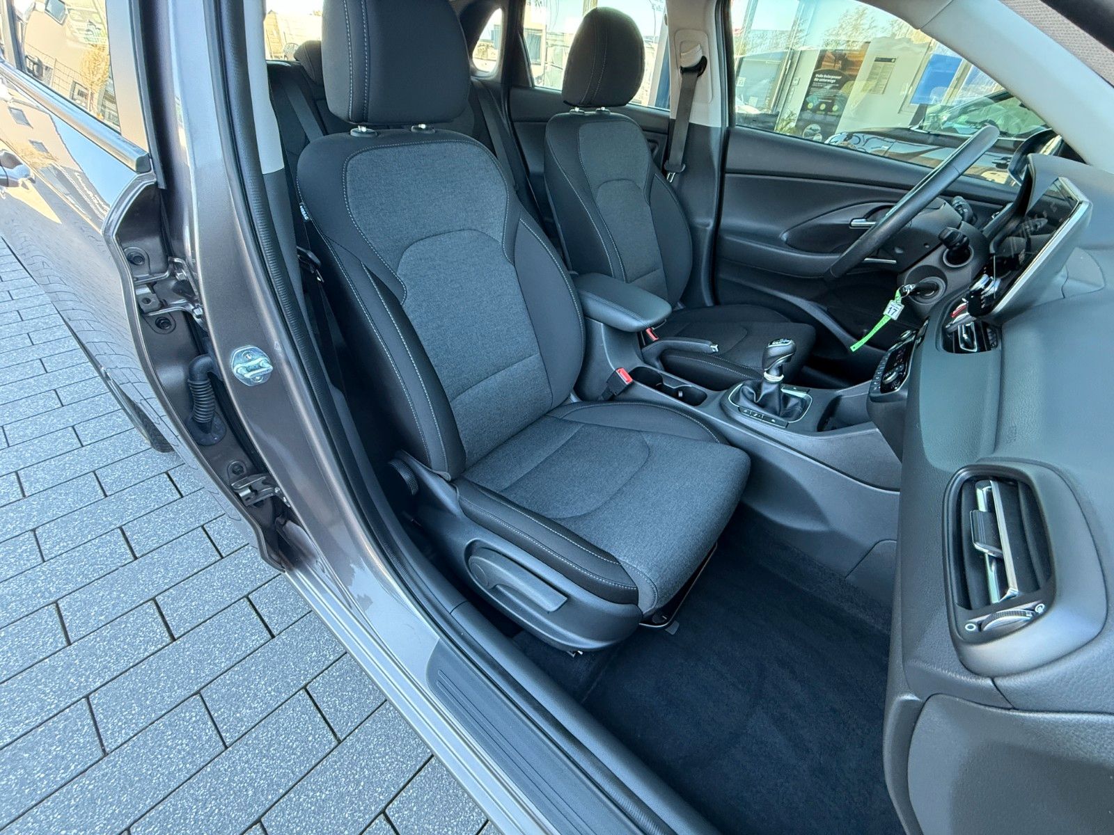 Fahrzeugabbildung Hyundai i30 Trend Mild-Hybrid,Navi,Sitzh.Kamera v+h