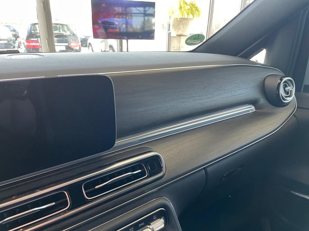 Fahrzeugabbildung Mercedes-Benz V 250 d STYLE Lang AHK NAVI SpurA WinterP LED