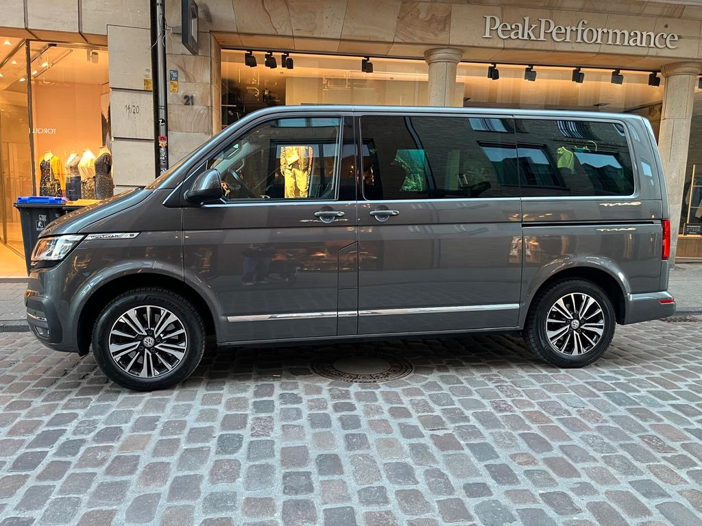 Image of Volkswagen T6 Multivan