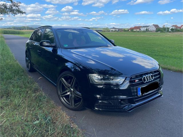 Audi S4 3.0 TFSI S tronic quattro Avant -