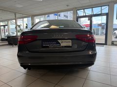 AUDI A4 Ambiente 1.HAND/AUTOMATIKI/SHZ/XENON/TRAUM!!!