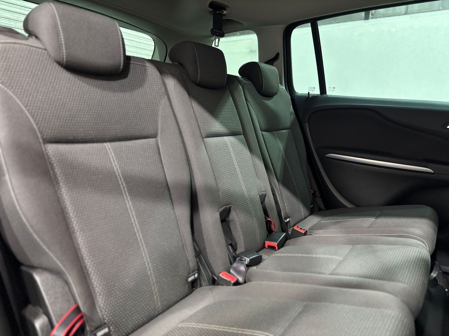 Fahrzeugabbildung Opel Zafira 2.0 CDTI Tourer Kamera#Navi#Tempomat#7-Si