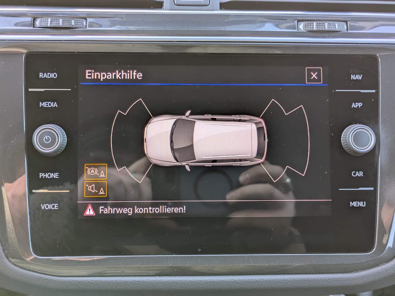 Fahrzeugabbildung Volkswagen Tiguan 2.0 TDI Life LED*AHK*ACC*SHZ*NAVI*APP