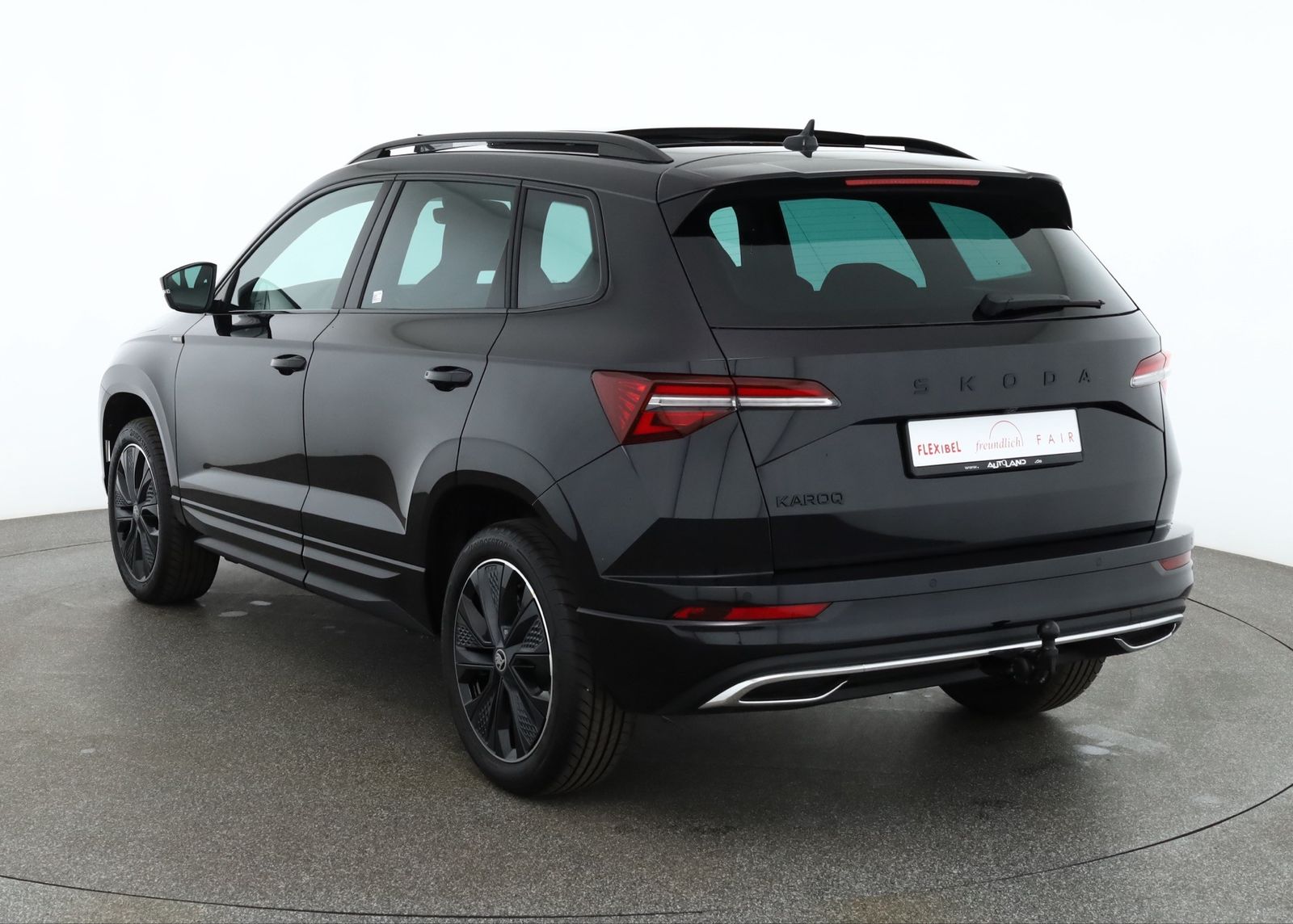 Skoda Karoq Sportline 1.5 TSI DSG Matrix ACC AHK Pano imagem 3