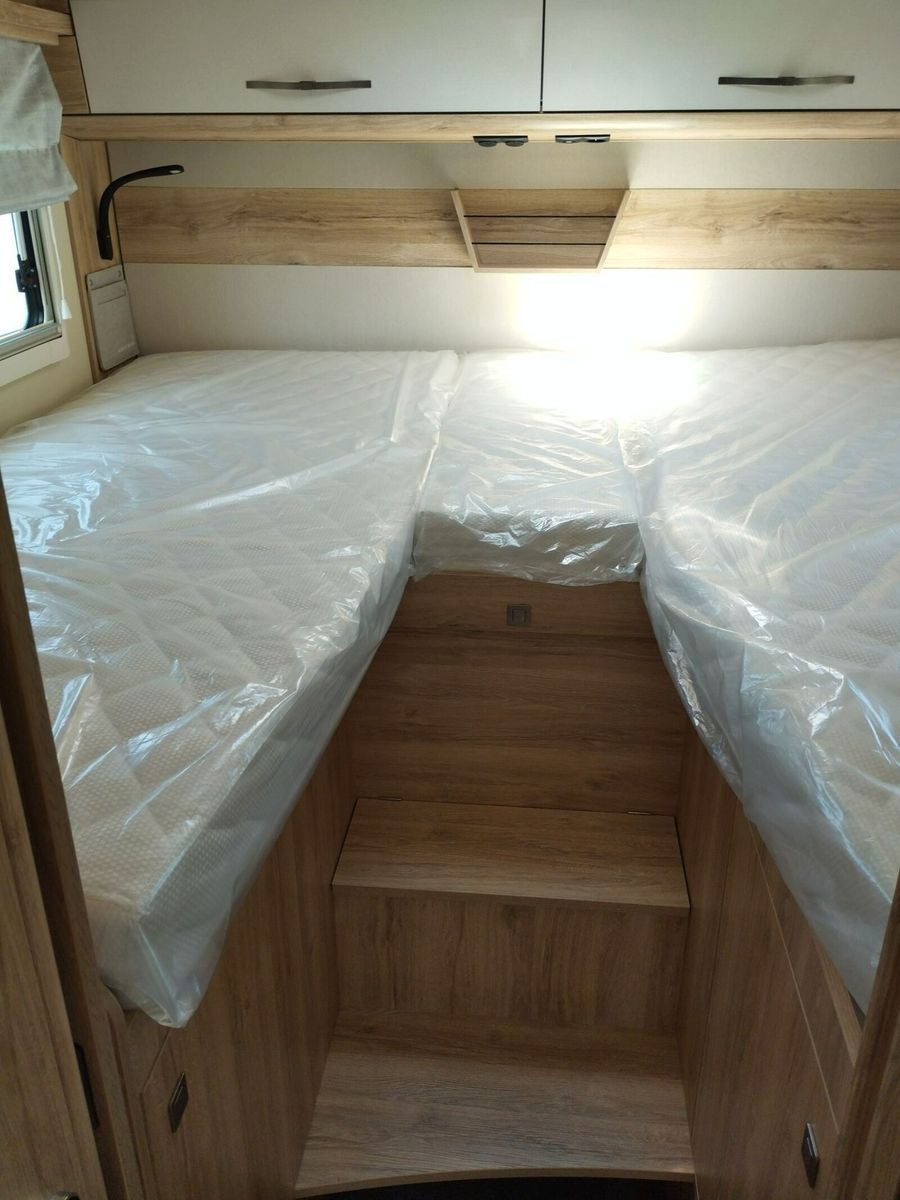 Fahrzeugabbildung Eura Mobil Profila T PT726EB Mondial-Paket, Zusatzbett
