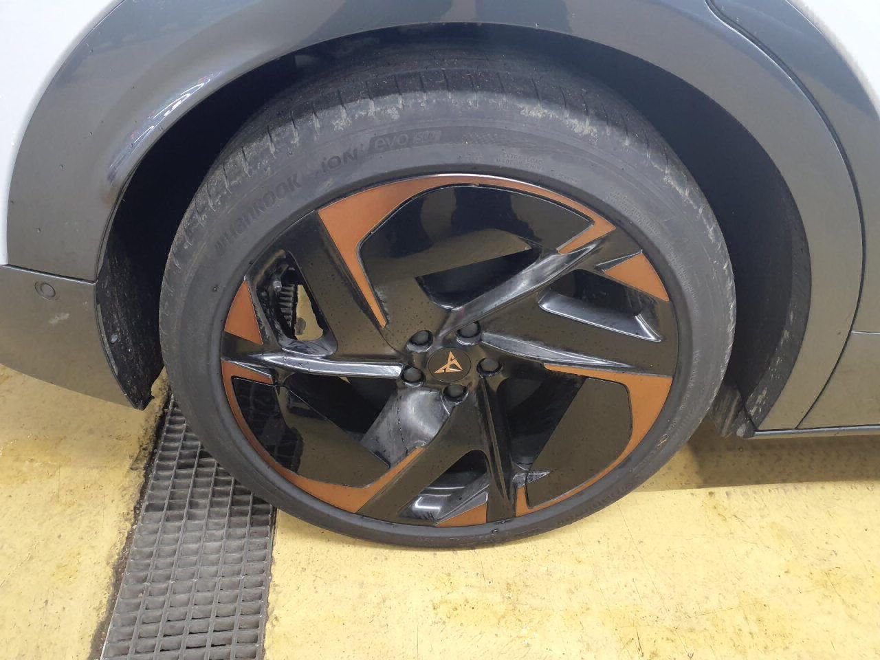 Cupra Tavascan - Bild 7