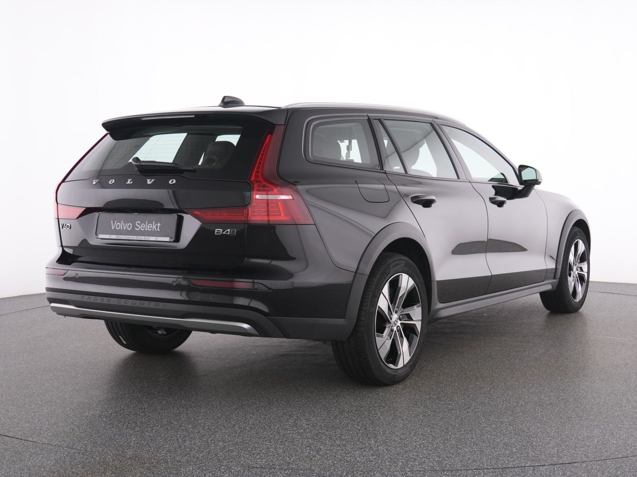 Volvo V60 Cross Country B4 AWD Plus+MEMRY+DAB+KAM foto 3