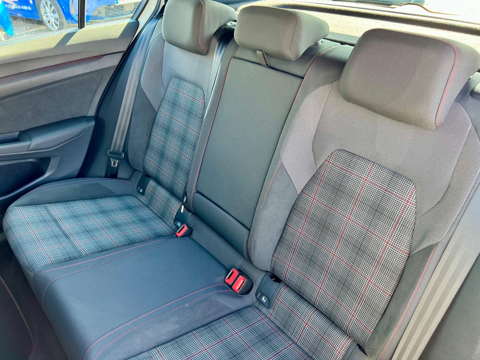 Volkswagen Golf VIII Lim. GTI AAC SHZ NAVI CARPLAY, миниатюра 9