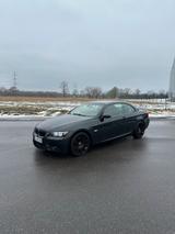 BMW 330i E93 - BMW 330 aus 2007: 330i