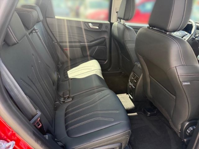 Fahrzeugabbildung Ford Kuga Plug-In Hybrid Vignale +LEDER+KLIMA+PDC+UVM